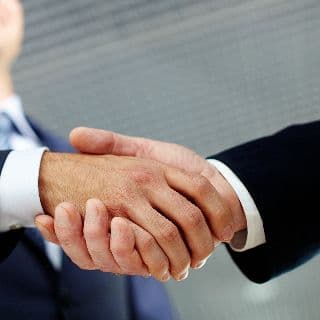 רשת טווח הנדל''ן אנגלו סכסון נמכרה תמורת 20 מיליון שקלים.