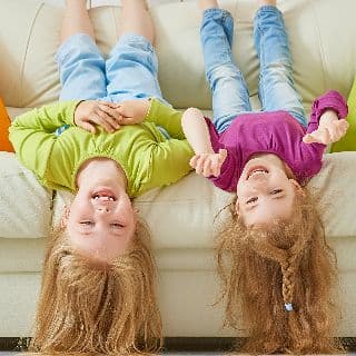 פינת הילד השכירה חנות בכצנלסון 114 ב- 30 דולר למ''ר.